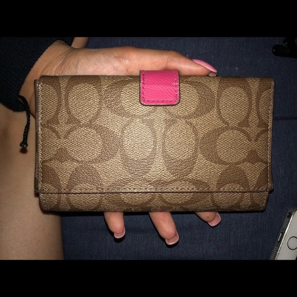Gently used Coach Wallet - Picture 2 of 3